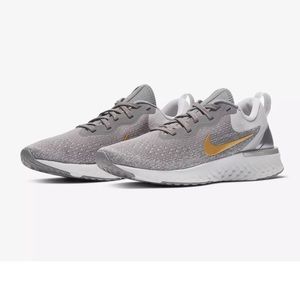 Nike Odyssey React Met Running Gunsmoke/Metallic AV3049-001 - women’s Size 7.5